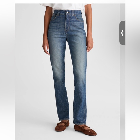 Madewell Vintage Straight-Leg Jeans in Medium Blue - Picture 10 of 11